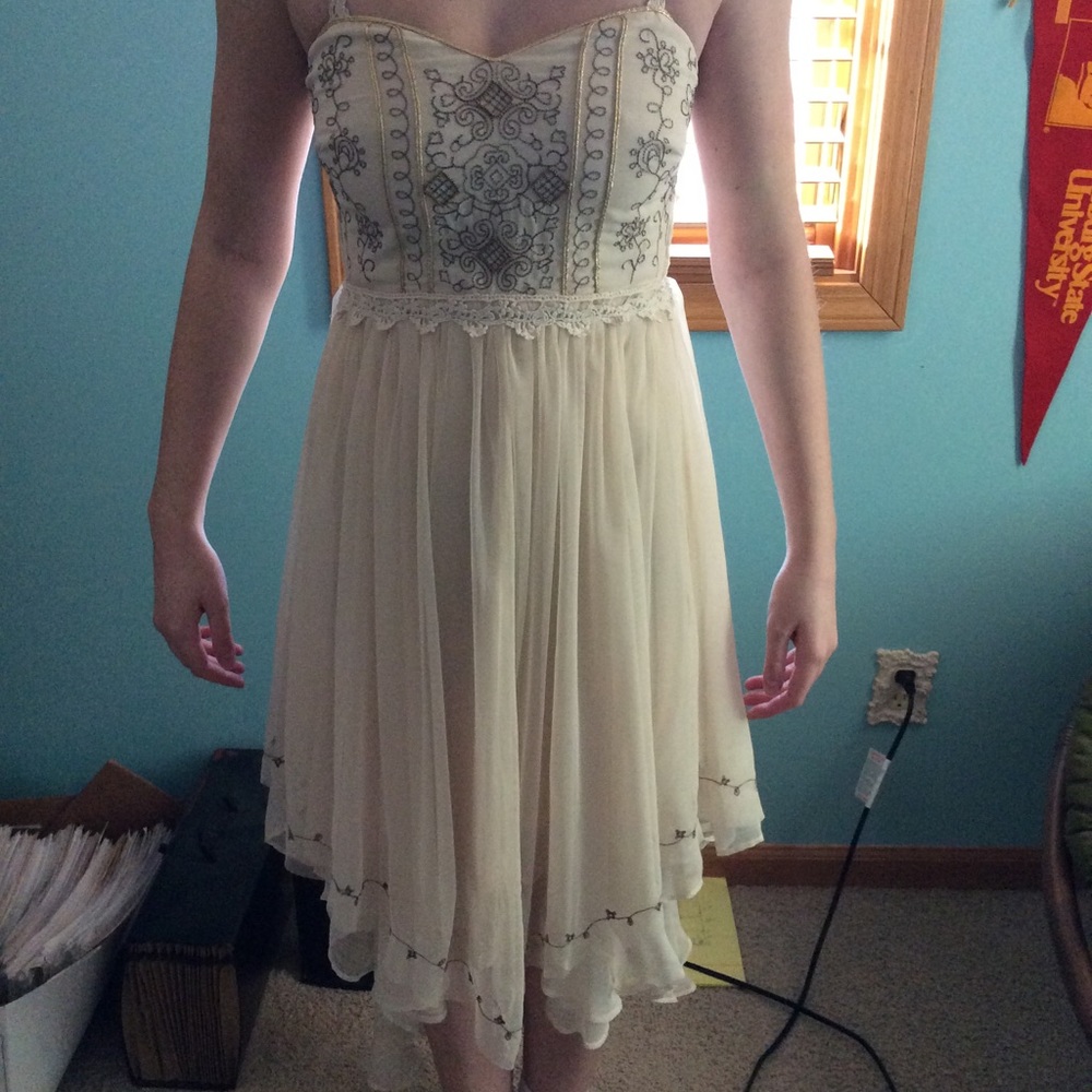 Creme dresses